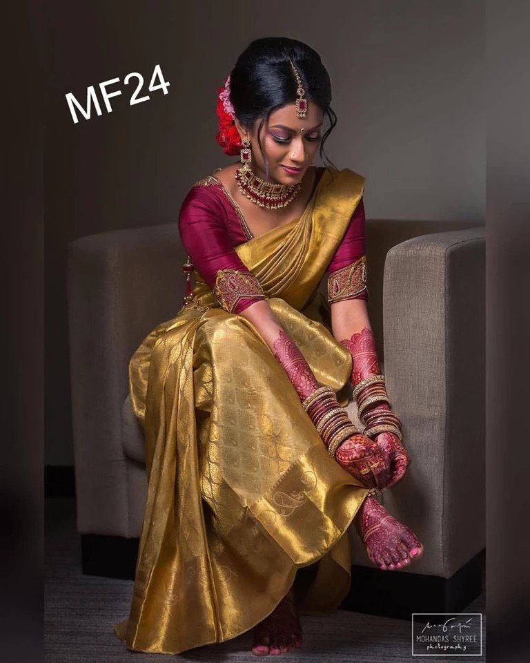 Gold Beige Silk Saree With Silver Malli Moggu And Paisley Patterns In –  Kumaran Silks